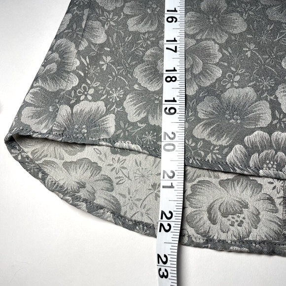 Vintage 80s Blouse Womens S Gray Floral Satin Grannycore Dainty Retro USA Made - Picture 5 of 8